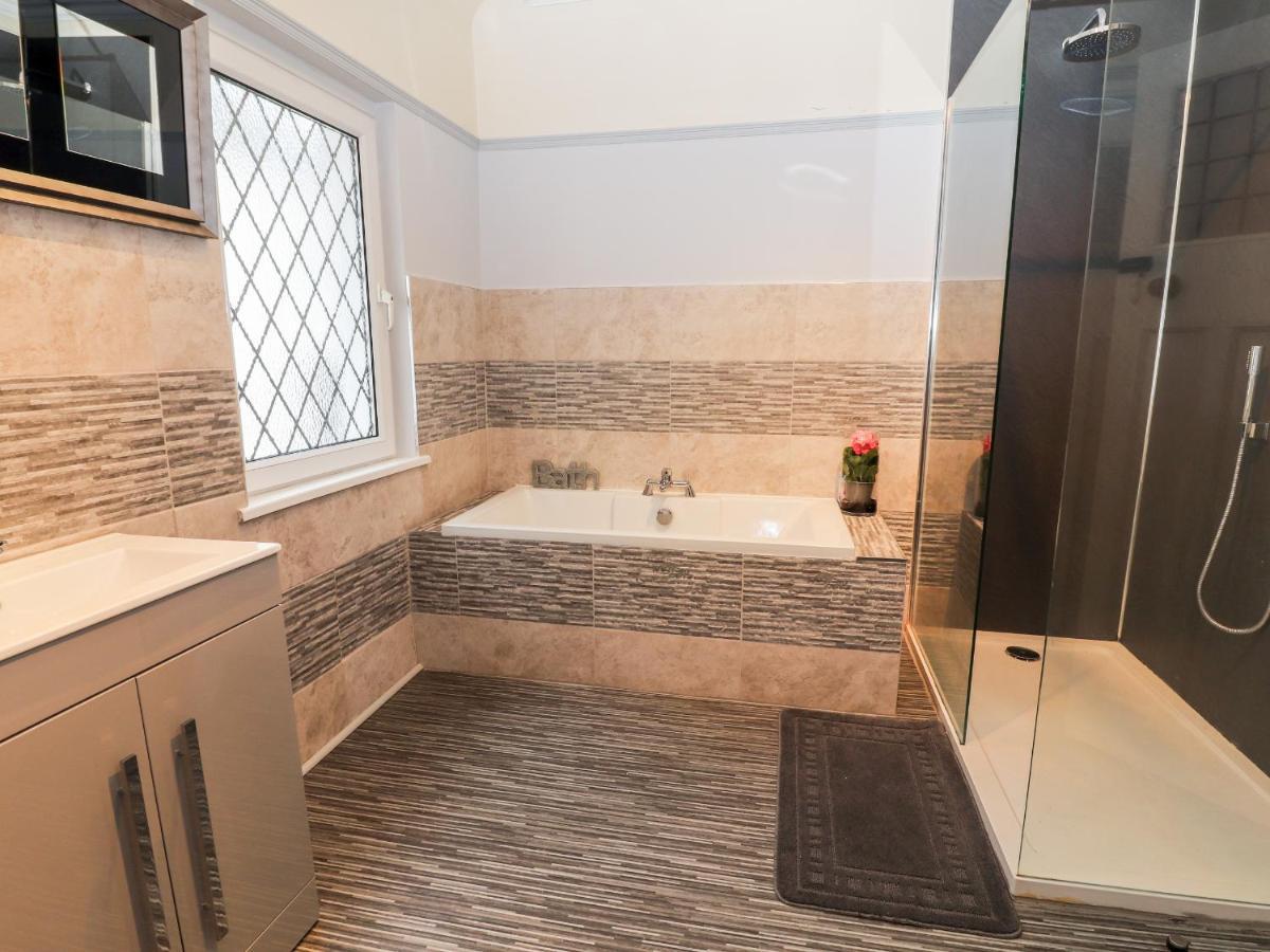 Glendalough Villa Colwyn Bay Ngoại thất bức ảnh